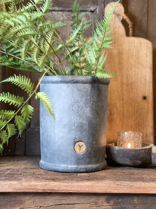 PLANTER BRYNXZ BASIC MAJESTIC BLACK L D.20 H.25