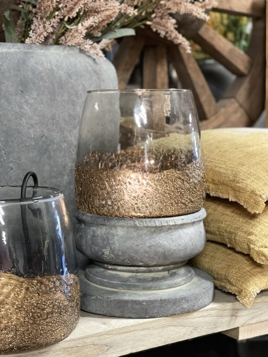 Groot windlicht grijs glas met koperen rand