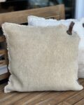 beige kussen